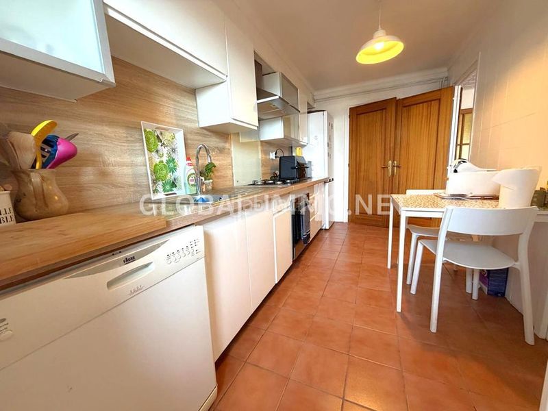 Foto cb2e604c-ccbc-4aa9-bc63-4647715b24bb. Apartament amb calefacció a Centre Roses