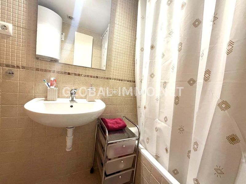 Foto 11b30d5e-9da0-4ad4-9134-6bf9eac751c6. Apartament amb calefacció piscina a Santa Margarida Roses
