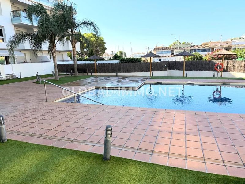 Foto 202d2d10-ba96-4a70-b35e-07c68f018723. Apartament amb calefacció piscina a Santa Margarida Roses