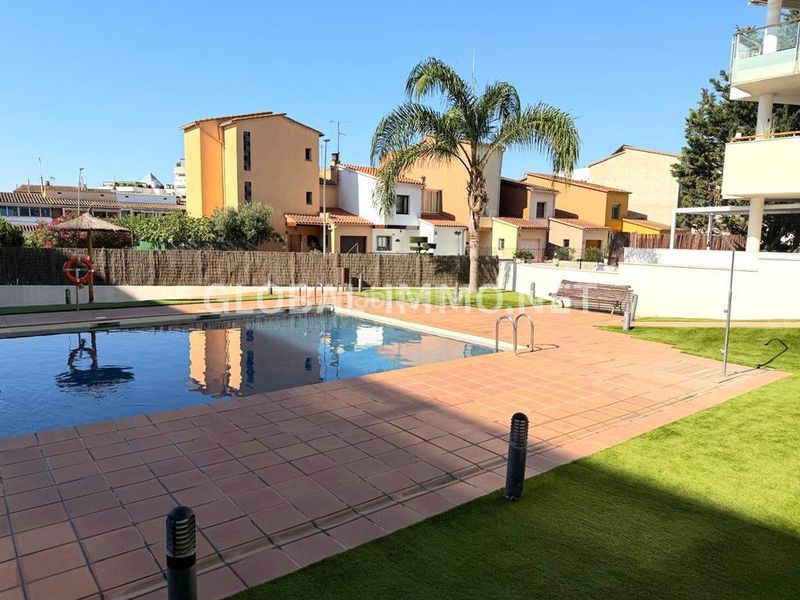Foto 66497cda-af5f-48b9-a2da-d462d69fa861. Apartament amb calefacció piscina a Santa Margarida Roses