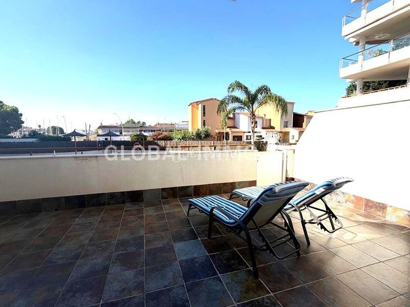 Foto 6e291c96-d316-4bb9-b5d9-d3df7273ce93. Apartament amb calefacció piscina a Santa Margarida Roses