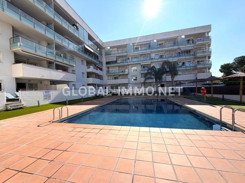 Foto fed52337-cdb2-4ed9-ae16-f036a57172f5. Apartament amb calefacció piscina a Santa Margarida Roses