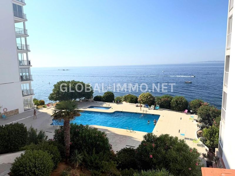 Foto 1e8b500c-f3d3-4bcf-9116-9c9b3f47cc06. Apartament amb piscina a Puig Rom-Canyelles-Almadrava Roses