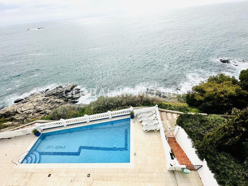 Foto afa775d2-e6ea-48ad-9c9a-44be20fb9f16. Apartament amb piscina a Puig Rom-Canyelles-Almadrava Roses