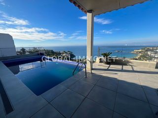Chalet  Carrer de paul gauguin. Vila de lujo vistas al mar y piscina en lalmadrava, rosas
