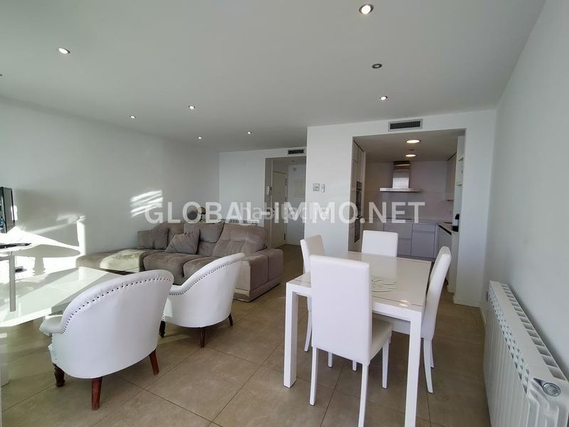 Foto 0a22453f-07b8-4969-8899-348d1dbc7b2d. Apartament amb calefacció a Centre Roses