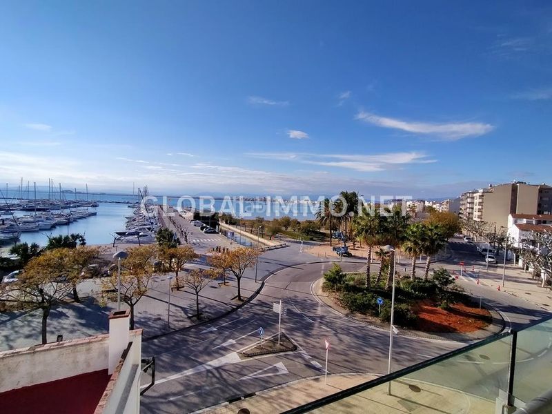 Foto 16abc7b1-931e-4a7d-91f3-bc6eeb047995. Apartament amb calefacció a Centre Roses