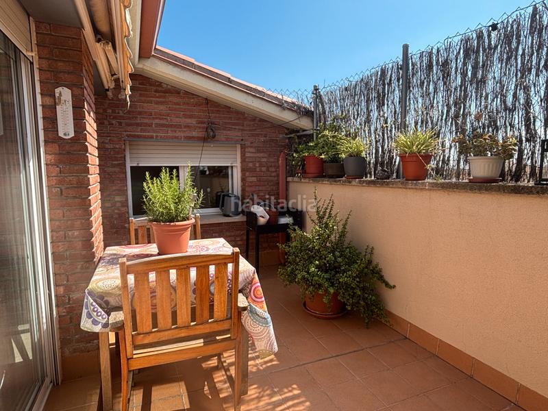 Foto 1e0ad032-eb56-4c6f-8357-37429ec7bd47. Dúplex impecable duplex en el corazón de pere parres a dos minutos del centro con parquing incluido en Terrassa