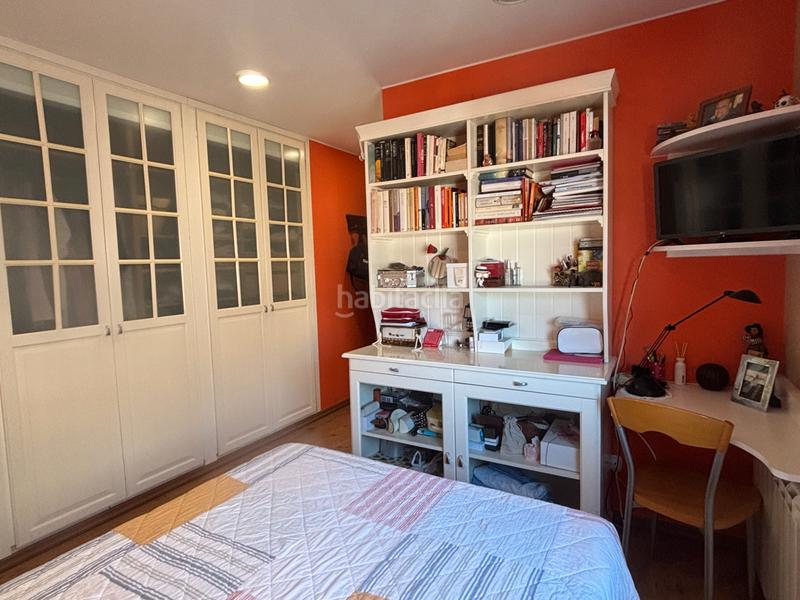 Foto bd26cc77-03ba-4ecd-a869-d78c94ae66b6. Dúplex impecable duplex en el corazón de pere parres a dos minutos del centro con parquing incluido en Terrassa
