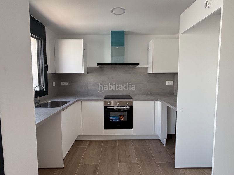 Foto c3e90069-d190-4175-a462-7b36587e0fcb. Dúplex a carrer de linné 5 a La Cogullada Terrassa