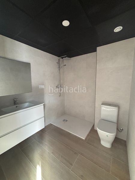 Foto f883bd43-ff79-479e-bdc7-727cbb3ecd0f. Dúplex a carrer de linné 5 a La Cogullada Terrassa