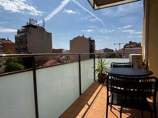 Pis  Carrer ample. Magnífico piso seminuevo de 1 dormitorio con balcón/terraza