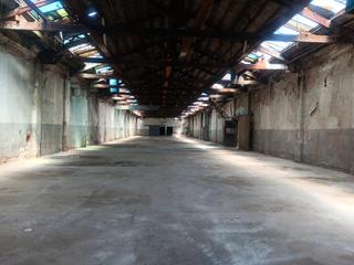 Nau industrial a Gràcia. Nave sabadel en venta con opcion de alquiler