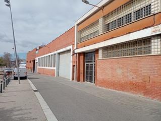 Lloguer Nau industrial a Hostafrancs. Nave sabadel en alquiler