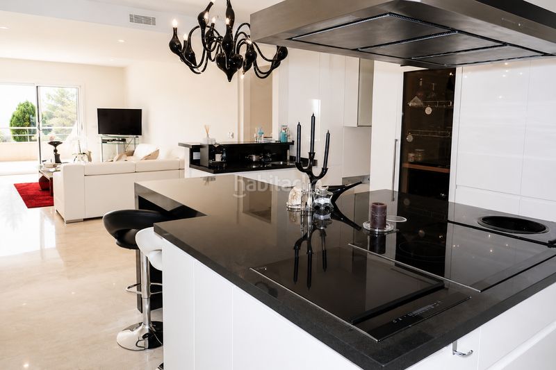 Foto 98767e9a-f51a-4268-9929-78a3a2e4e913. Apartament amb calefacció piscina a Altea hills Altea
