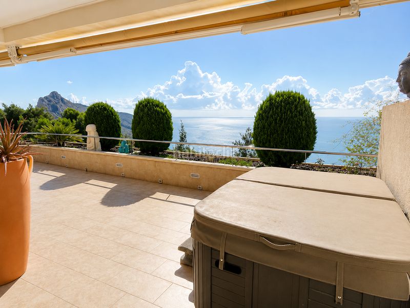Foto ccd66360-e9cb-4e8a-985e-3ab2c4fd7572. Apartament amb calefacció piscina a Altea hills Altea