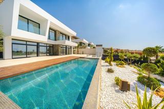 Casa  N/a. Viviendas con estilo moderno