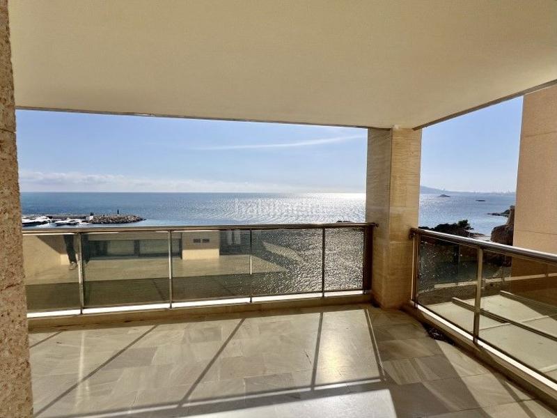 Foto d1a6ee26-4122-41b8-ae74-596c660699da. Apartamento primera linea apartamento frente al mar marina en Altea