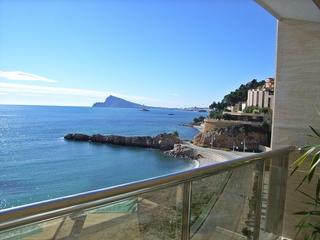 Appartement à Mascarat. Primera línea de mar cerca de marina en altea