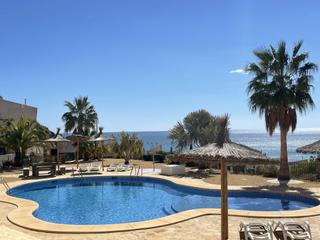 Appartement à Mascarat. Apartamento con vistas al mar en mascarat