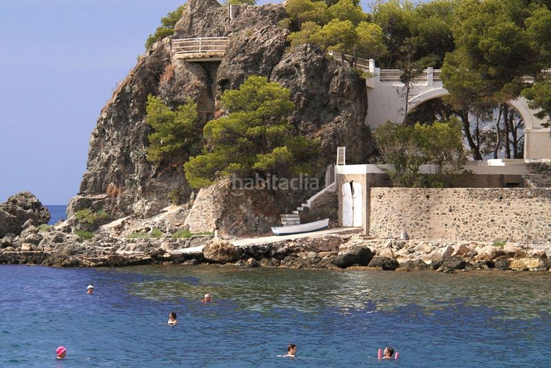 Foto a69494a3-7f05-45a0-89fc-54edf35c2015. Àtic a cap negret a L´Olla Altea