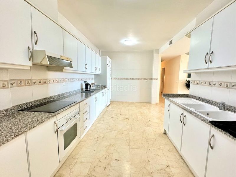 Foto 870746e8-a6cc-4844-8f98-9989917c2b13. Apartament amb calefacció piscina a Altea hills Altea