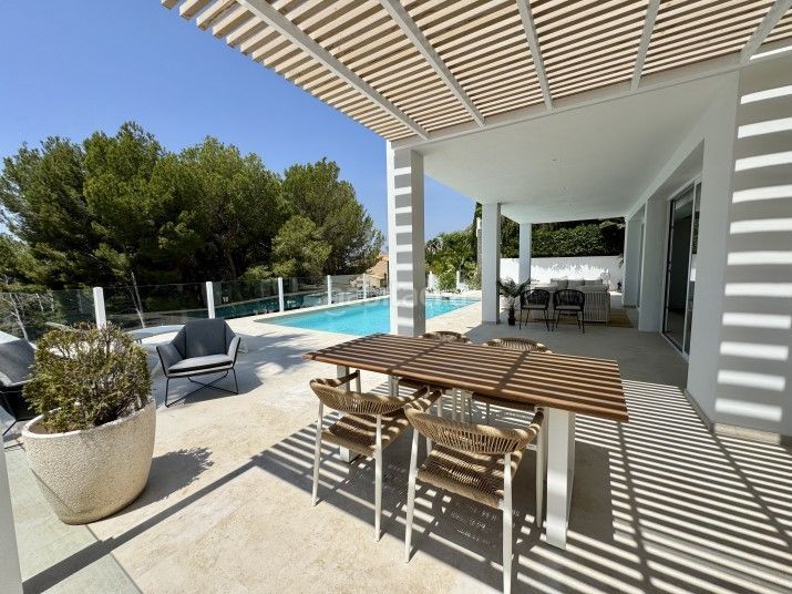 Foto 7ccb2de4-7d13-493d-895d-066e34e4b302. Casa amb calefacció piscina a Altea hills Altea