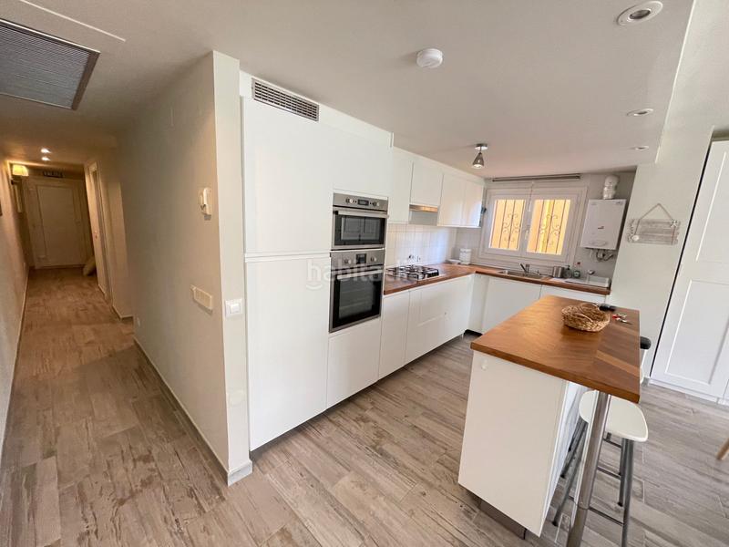 Foto ccd6d229-cece-4e11-b80d-627324abd88a. Rent apartment with heating pool in Mascarat Altea