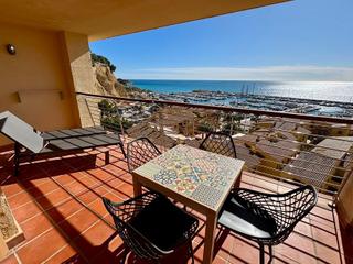 Appartement à Mascarat. Apartamento con vistas al mar en altea