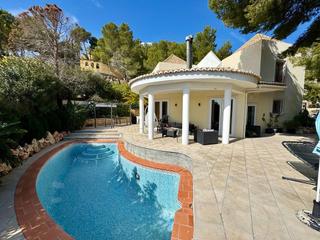 Casa a Callosa d´en Sarrià. Chalet independiente