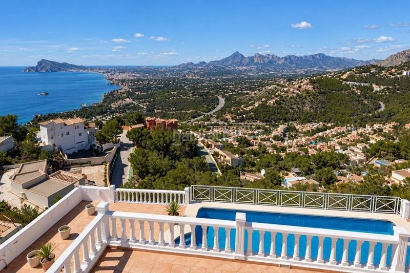 Foto 1da17fe1-b74a-41d3-90c9-e0ef04d0830f. Haus mit heizung pool in Altea hills Altea