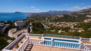 Casa en Altea Hills. Villa en altea hills con fantásticas vistas al mar