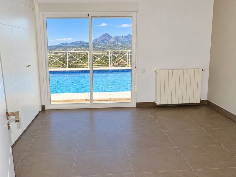 Foto f2b625a6-787c-44f2-8c14-e10a6ca24b1e. Haus mit heizung pool in Altea hills Altea