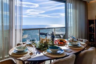 Appartement à Mascarat. Exclusivo dúplex reformado en primera línea de mar en mascarat,
