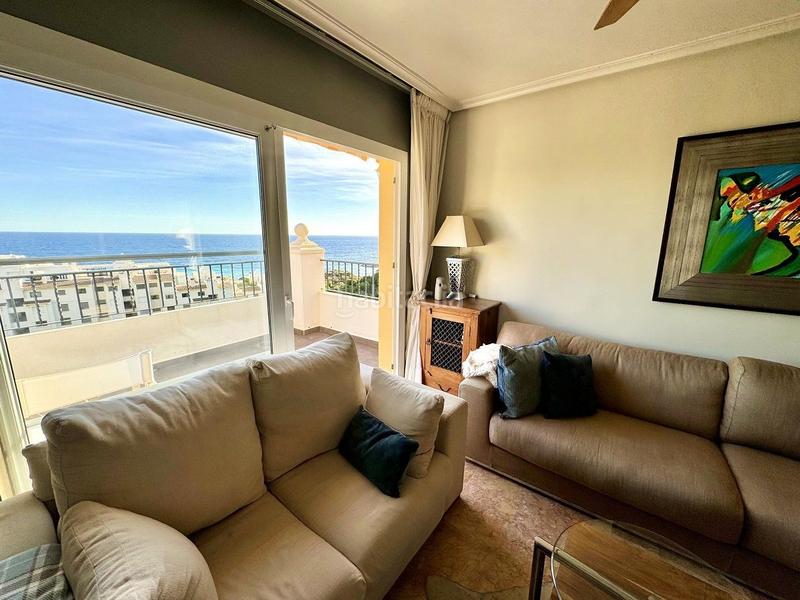 Foto c21780ac-0385-4492-8b39-2808bb99c029. Rent penthouse with heating pool in Mascarat Altea