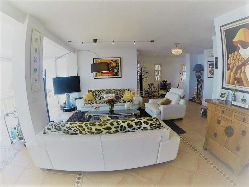 Foto 7b32fd19-f9f0-44a3-a1d1-549243acf6bd. Haus mit heizung pool in Altea hills Altea