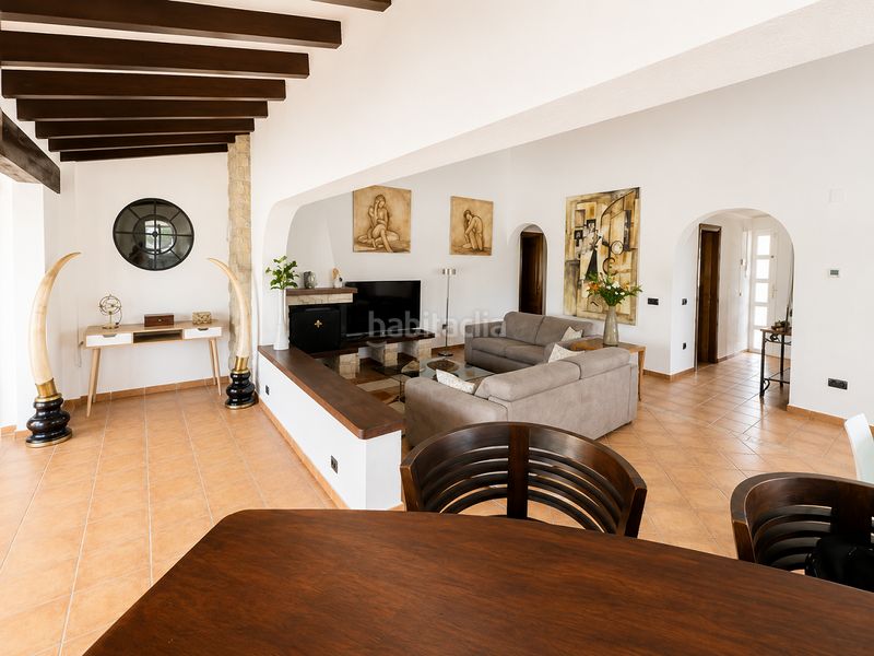 Foto baf8a2e8-f184-474f-94db-42bdca1c5700. Casa amb piscina a Barranco Hondo Nucia (la)