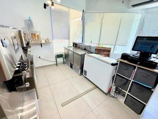 Umzug Geschäftsraum in L´Albir. Se traspasa heladería