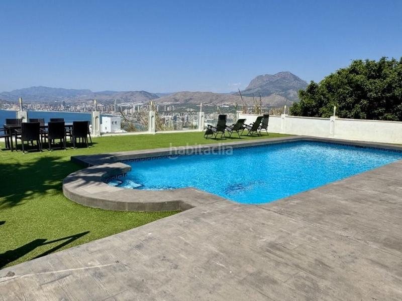 Foto 48d02f31-ebf1-4a13-83de-e5ee2079e9b9. Casa amb piscina a Sierra Helada Benidorm