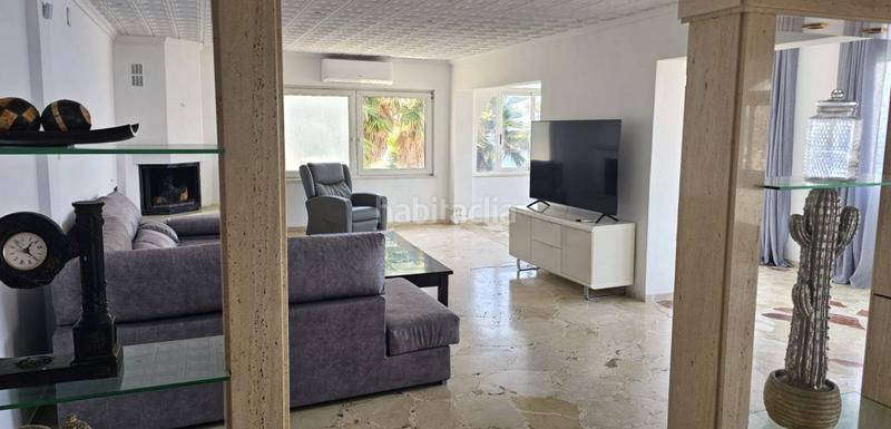 Foto dc03cf18-f216-4be7-822c-7a5a6cb78586. Casa amb piscina a Sierra Helada Benidorm