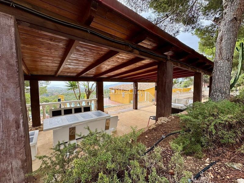 Foto 09a42b9d-3a89-425f-8e78-9c43a929c441. Casa encantador chalet en bello horizonte con vistas inigualables al mar en Nucia (la)