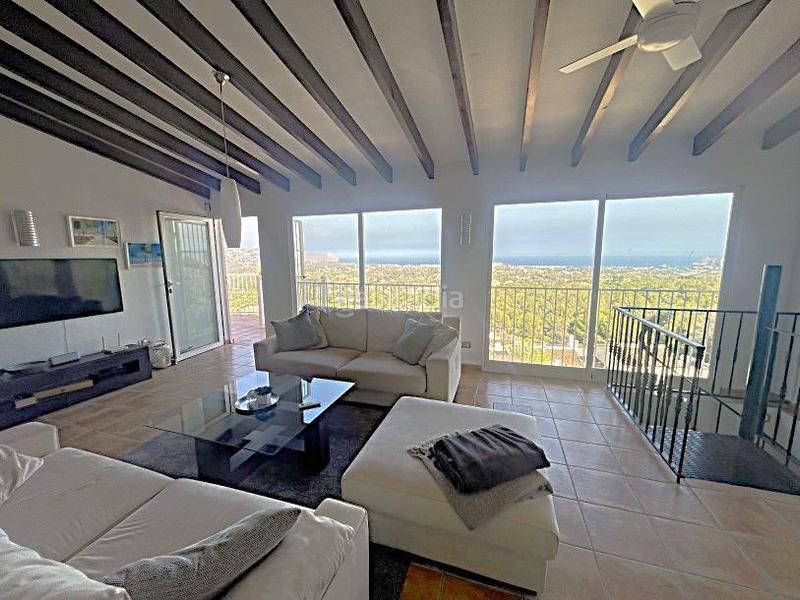 Foto 27e47bc1-7193-4456-8b79-db44fd1897d7. Casa encantador chalet en bello horizonte con vistas inigualables al mar en Nucia (la)