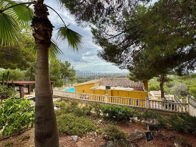 Foto 6dee9111-3ea3-4137-b347-68dbe99ed1c5. Casa encantador chalet en bello horizonte con vistas inigualables al mar en Nucia (la)