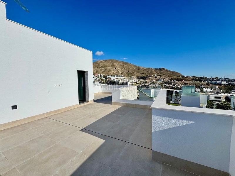 Foto aecd7420-9964-4d71-a5ec-ffc8f3b5df14. Casa exclusivo conjunto residencial de viviendas unifamiliares en Finestrat