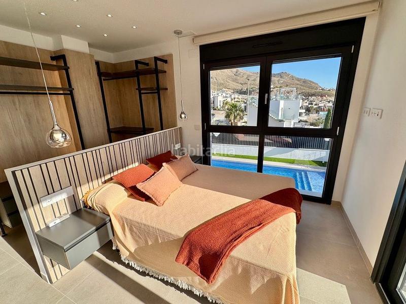 Foto ee79ad12-4eb6-442a-a83b-1fb8b5a1c23d. Casa exclusivo conjunto residencial de viviendas unifamiliares en Finestrat