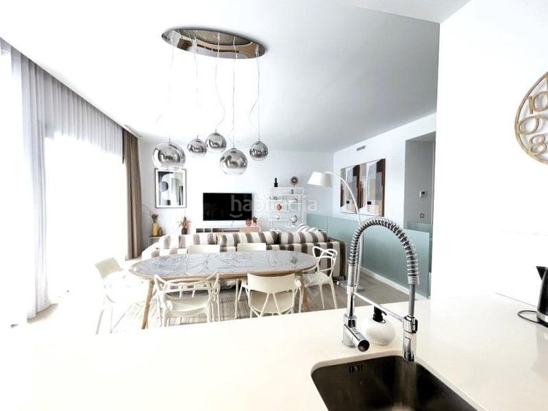 Foto ce1f290c-d54a-459f-92f5-9b0c172fa936. Haus mit heizung pool in balcón de Finestrat-terra marina Finestrat