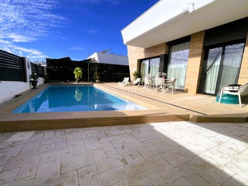 Foto ea2ebcee-a5fa-4002-a34c-62c02685adf8. Haus mit heizung pool in balcón de Finestrat-terra marina Finestrat