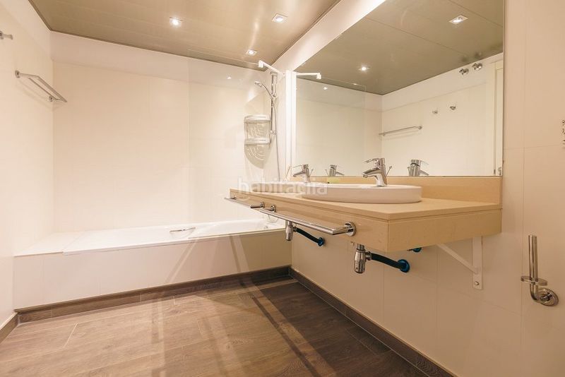 Foto 394dbbca-116b-4346-b015-4d374ab11790. Apartamento  reformado con vistas al mar en Mascarat, en Altea