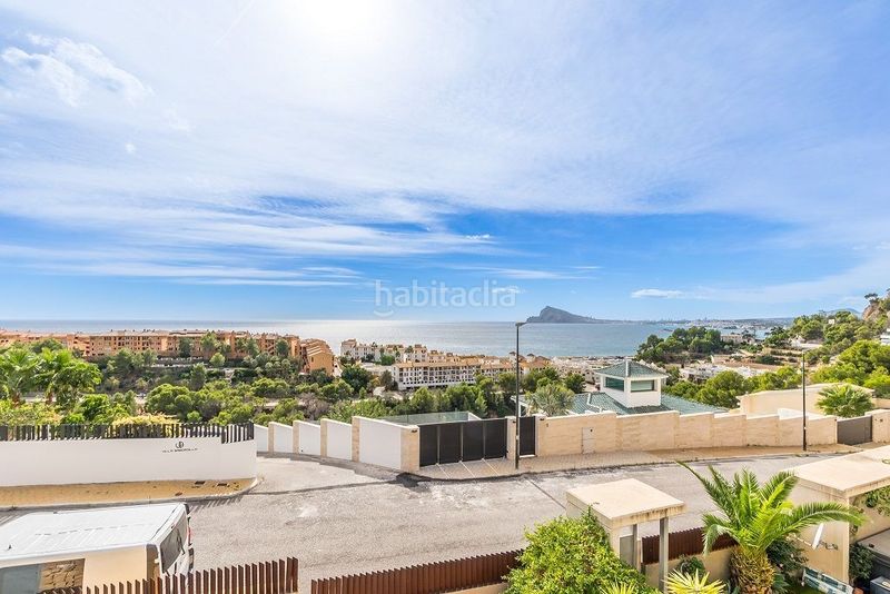 Foto ae6ba0bb-2f25-4a05-96e5-3bbbf9640a01. Apartamento  reformado con vistas al mar en Mascarat, en Altea
