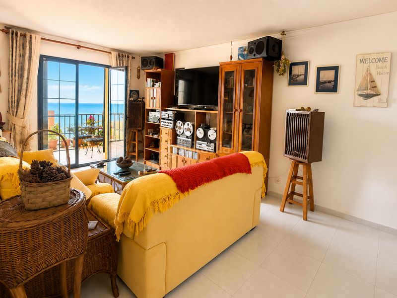 Foto c456e531-ec8c-433c-bbf5-dd7fa06ff723. Apartament amb piscina a Mascarat Altea
